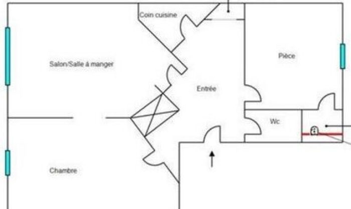 Plan 2D d'une maison avec entrée centrale, pièce et WC sur la droite, coin cuisine au fond, salon/salle à manger et chambre à gauche